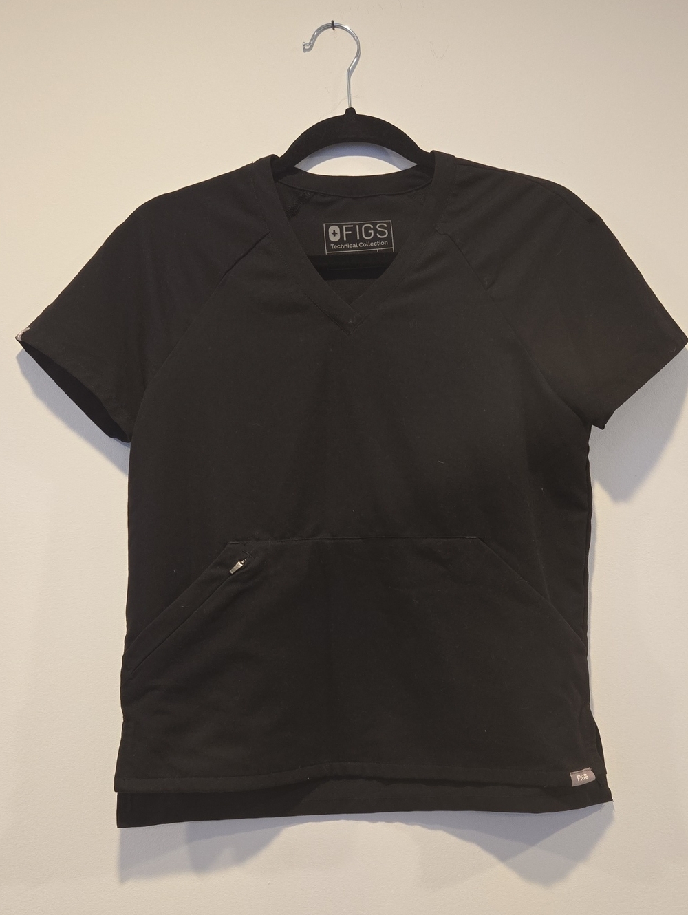 FIGS Batara Black Zip Front Pocket Top Discontinued Womens Size XXS